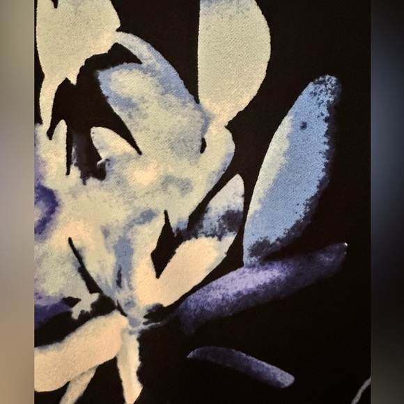 Vince Camuto Dark Navy Floral Print Dress size 8 - Picture 7 of 9